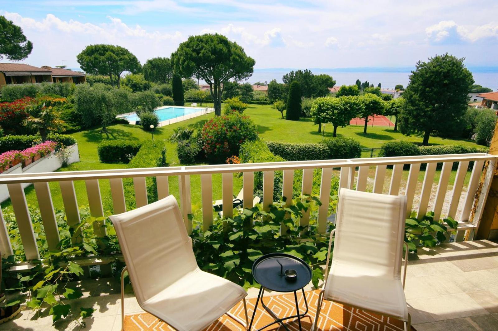 Tennis / Pool / Barbecue Bardolino Zewnętrze zdjęcie